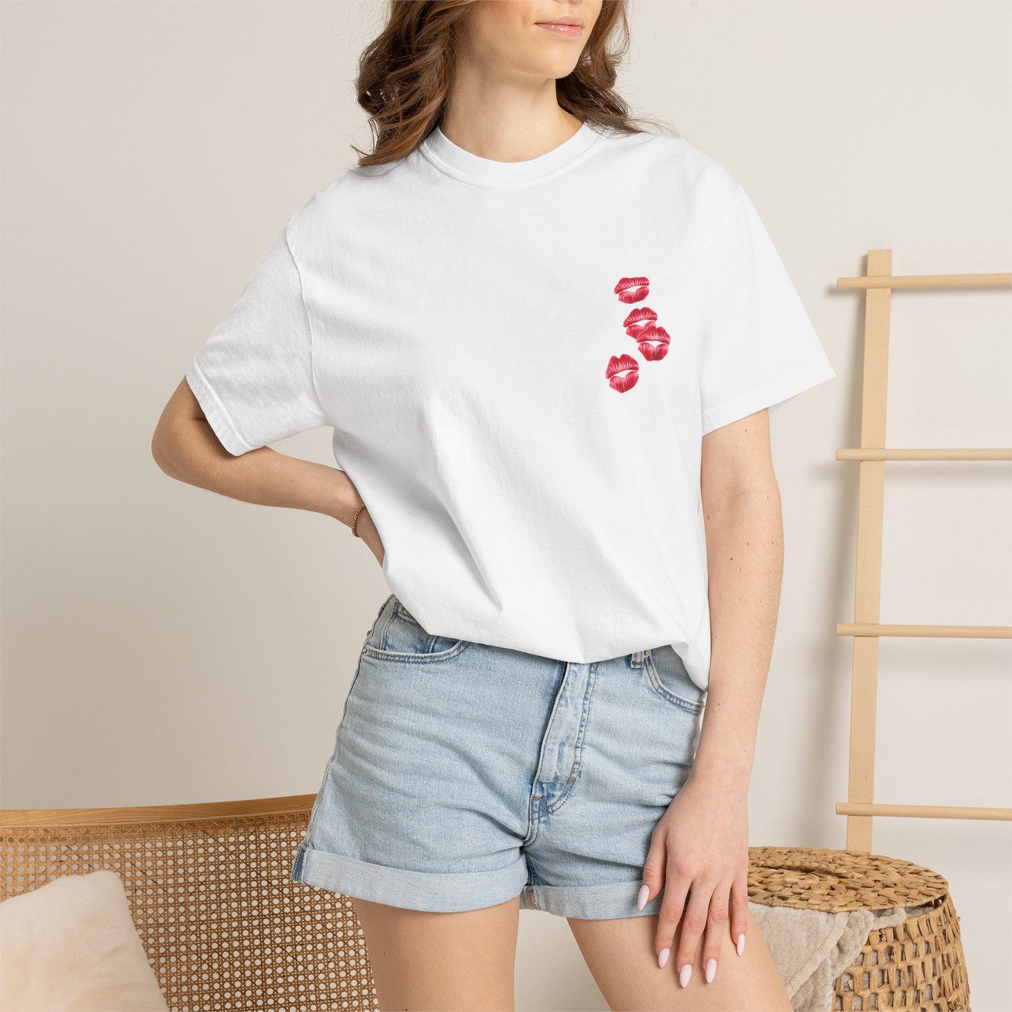 T-Shirt — Red Mon Cheri Kiss Graphic Tee