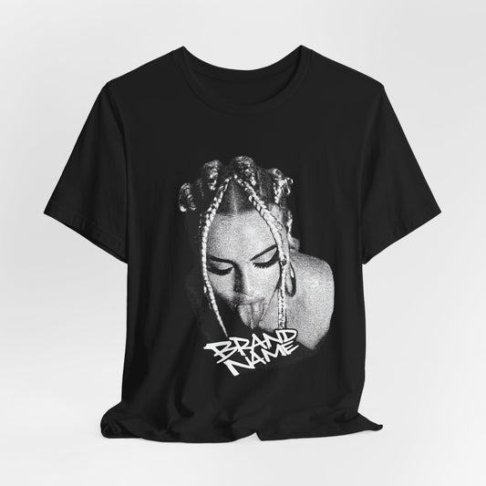 Graphic T-shirt - Vintage portrait of the mysterious girl
