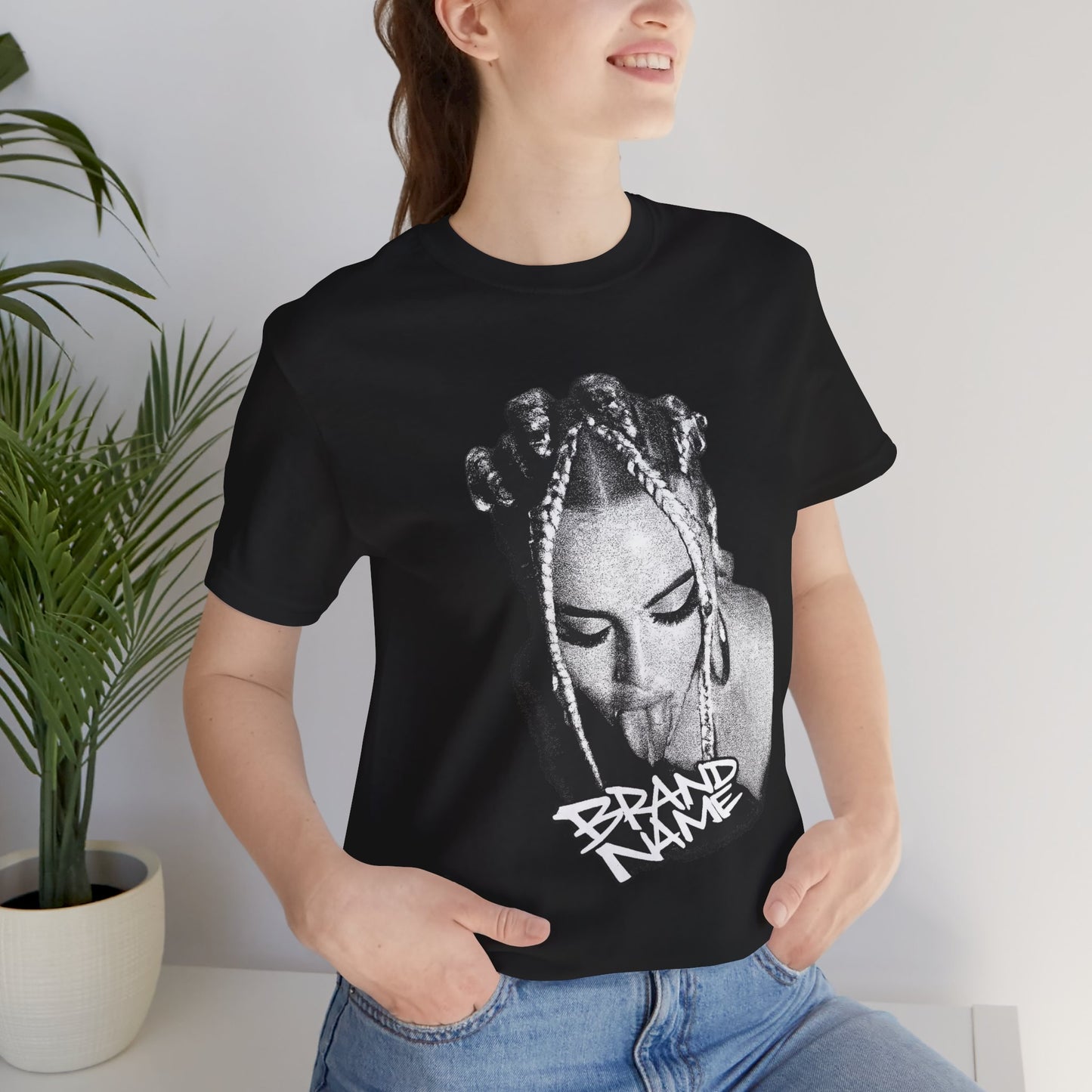 Graphic T-shirt - Vintage portrait of the mysterious girl