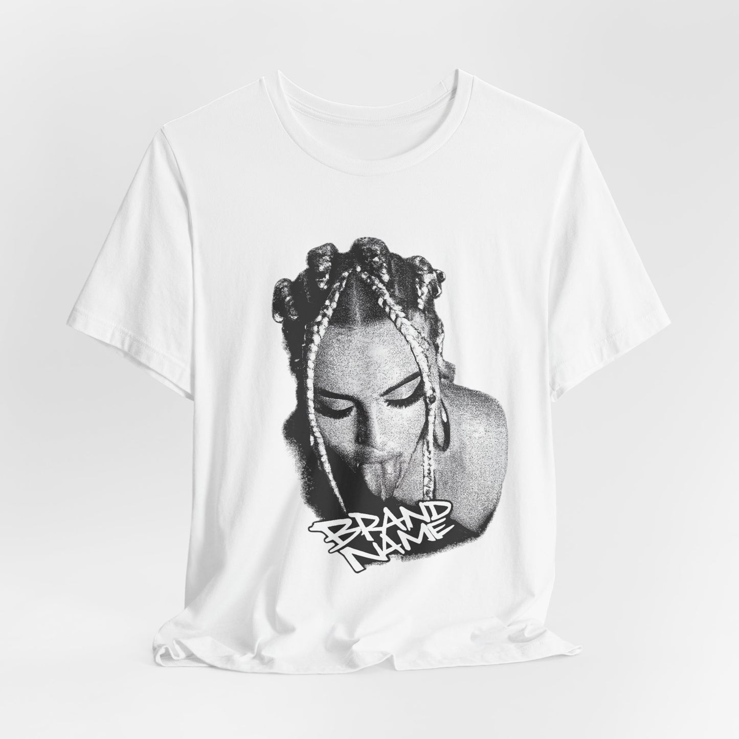 Graphic T-shirt - Vintage portrait of the mysterious girl